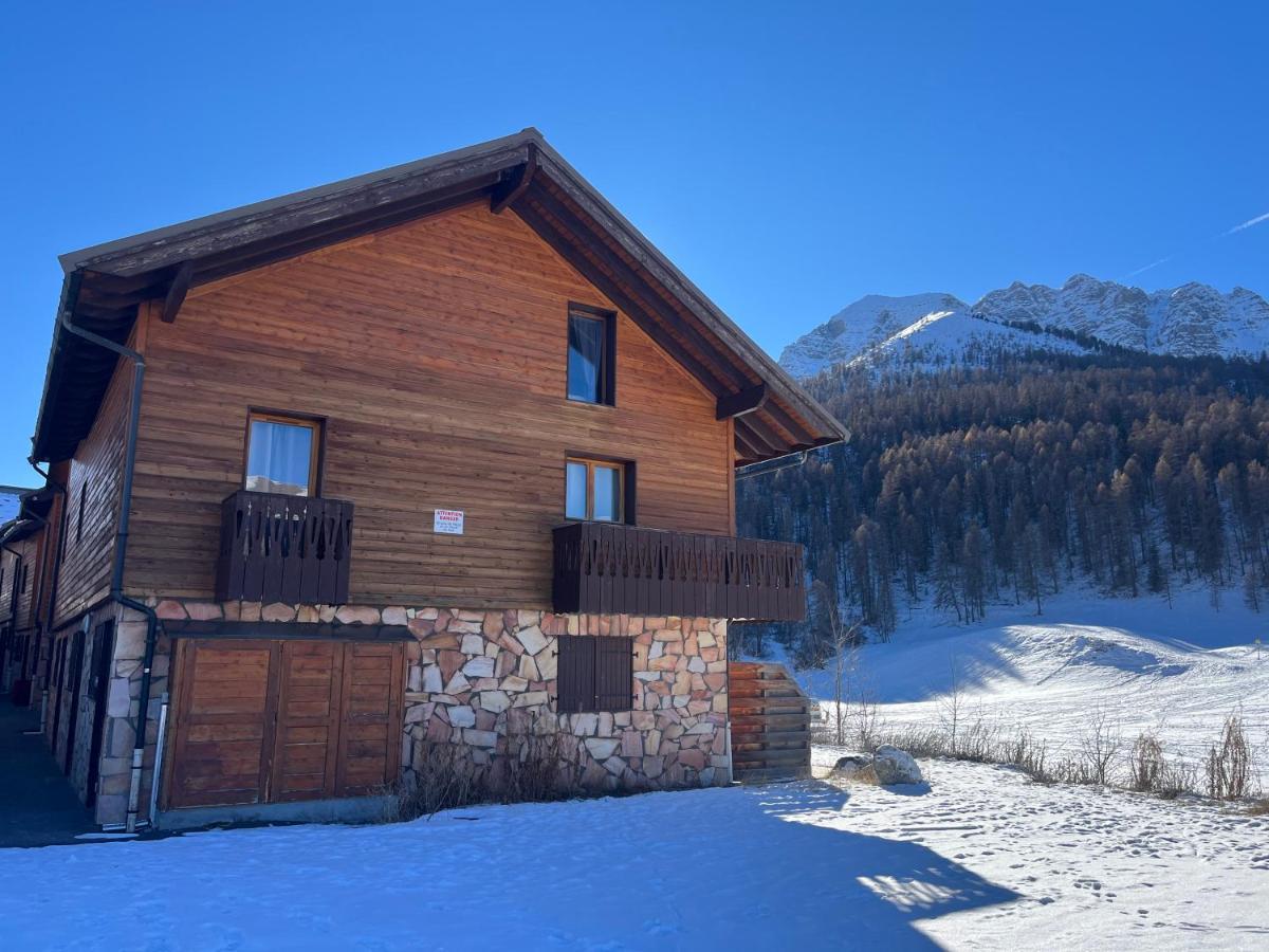 Chalet Vars 8 A 10 Personnes, Proche Des Pistes Eksteriør billede